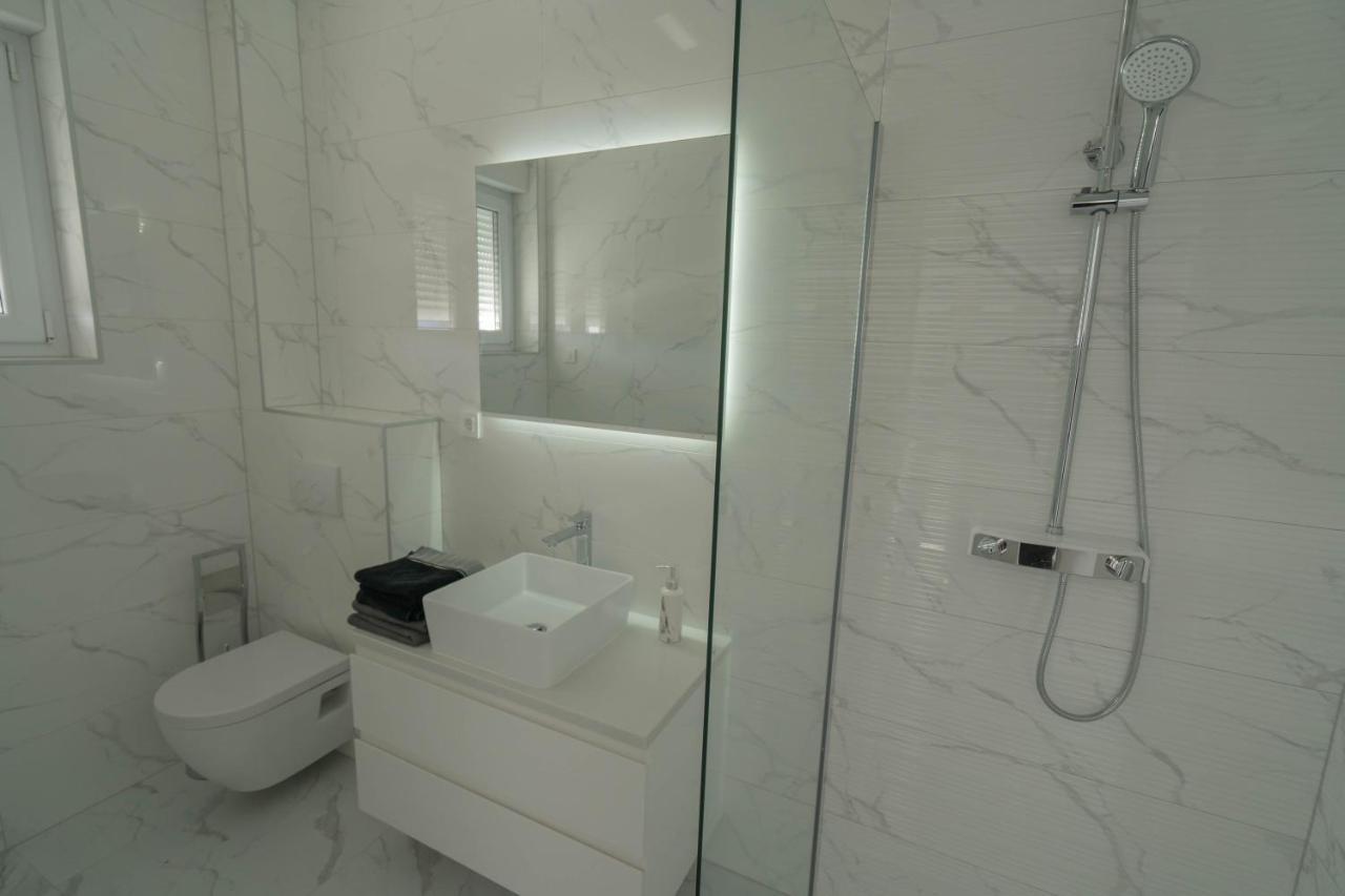 Villa Lukrecia, Luxury Villa In Imotski-Makarska Donji Prolozac ภายนอก รูปภาพ
